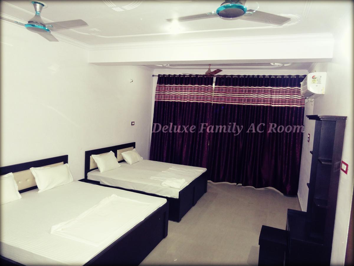The Royal Hotel Chhatarpur Exterior photo